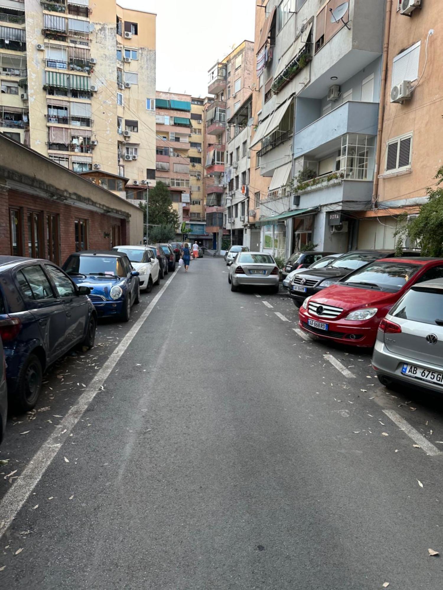 Apartament Parkside - Air Albania View